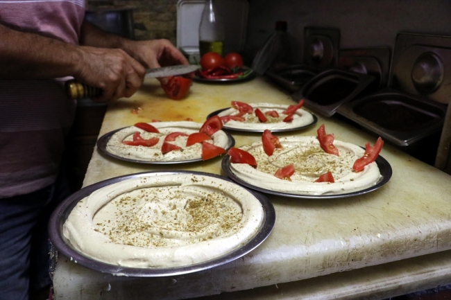 Hatay ve Tarsus mutfağından adı aynı sunumu farklı lezzet: Humus
